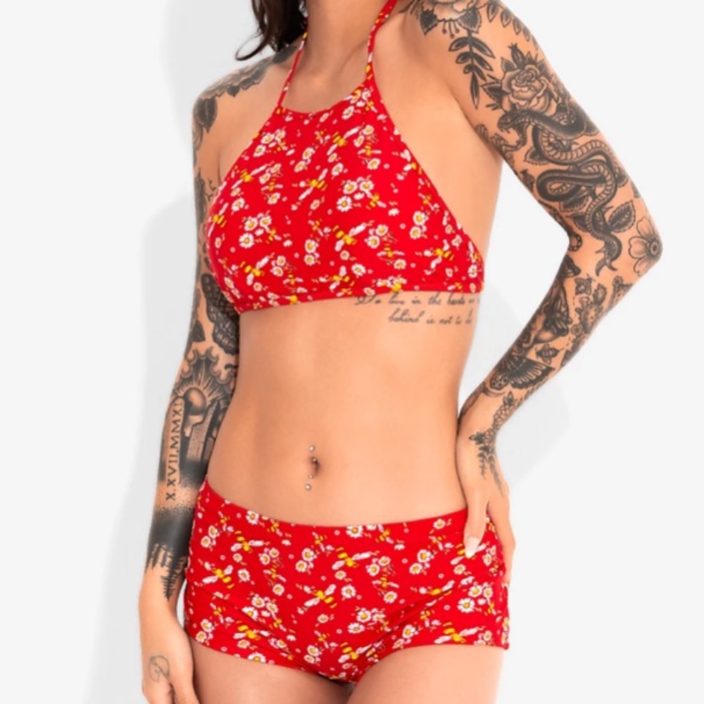 Hot Topic Daisy & Bumble Bee Halter Swim Top